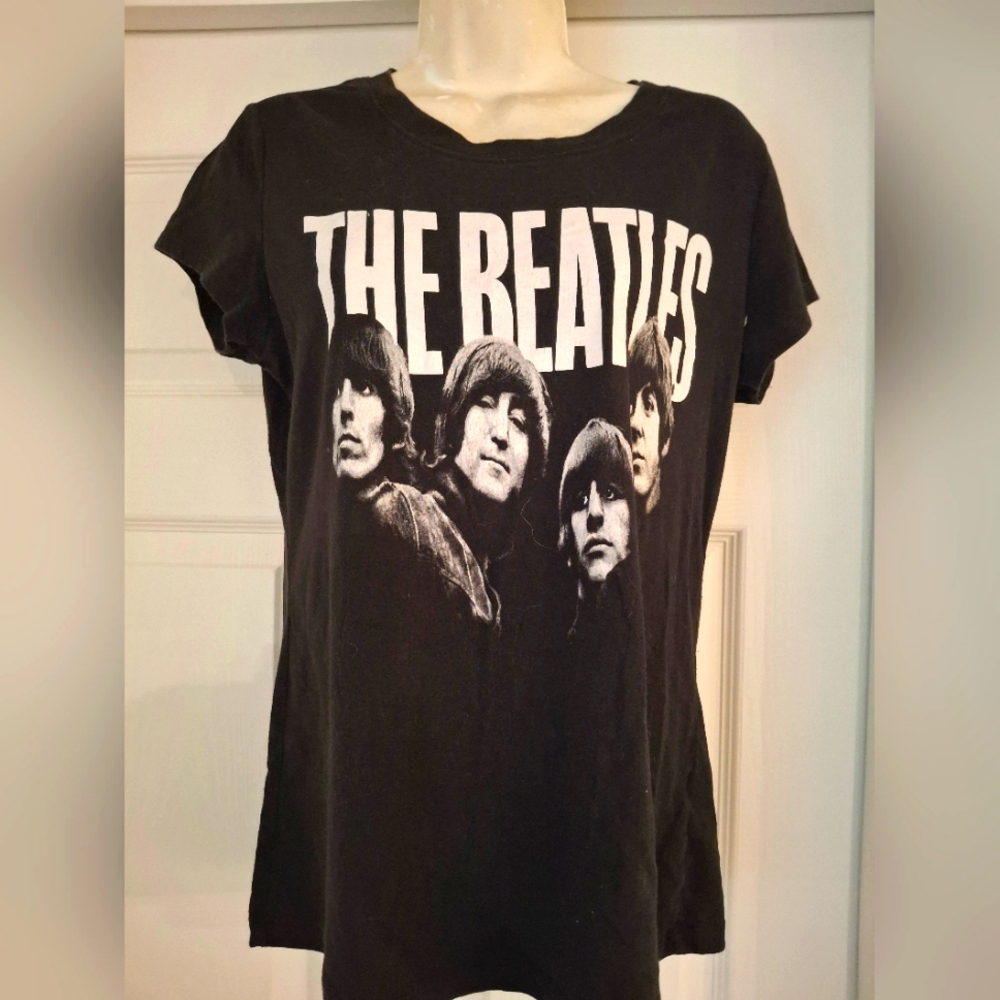 Beatles T size 19 xxL juniors size